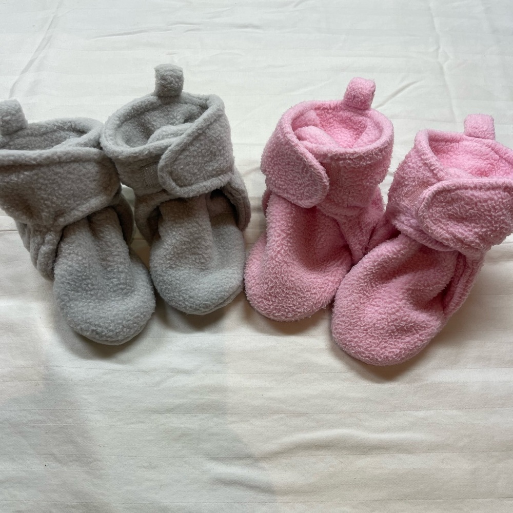 FRIENDS slipper booties (Gray/Pink)